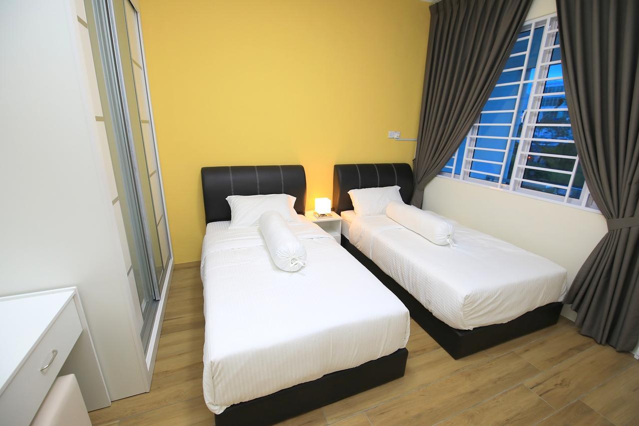 722 Homestay Kuching Exteriör bild